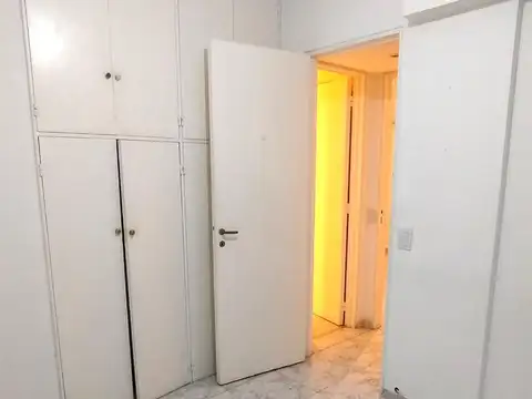 Oficina en Alquiler 40 años