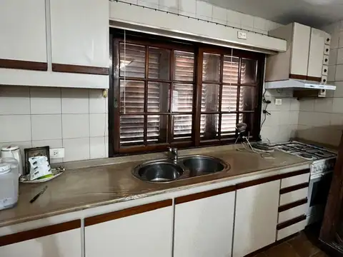 Depto Tipo Casa en Alquiler en General San Martin, $ 600.000