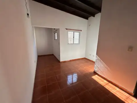 Depto Tipo Casa en Alquiler 15 años