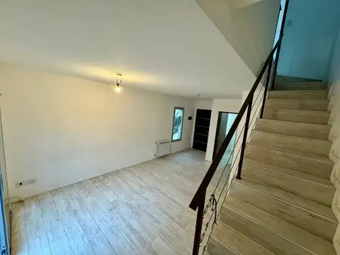 Departamento en Alquiler con 1 cocheras