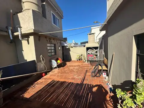 Depto Tipo Casa en Venta en Villa Pueyrredon, USD 159.999