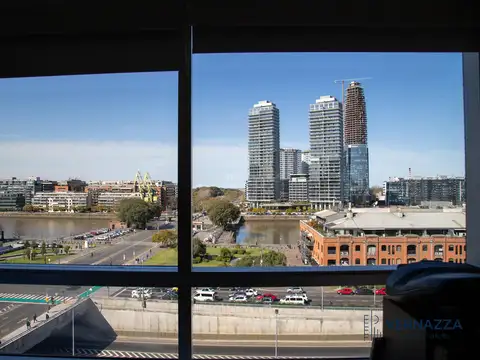 Oficina en Venta al Este