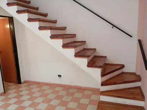 Departamento en Alquiler en Caseros, $ 450.000