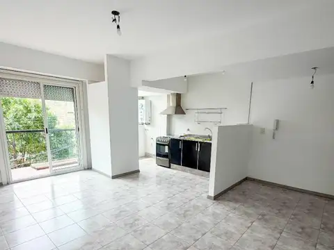 Paroissien 4100, Piso 1