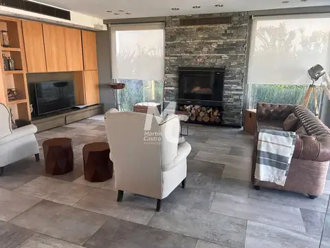 Casa en Venta al Oeste