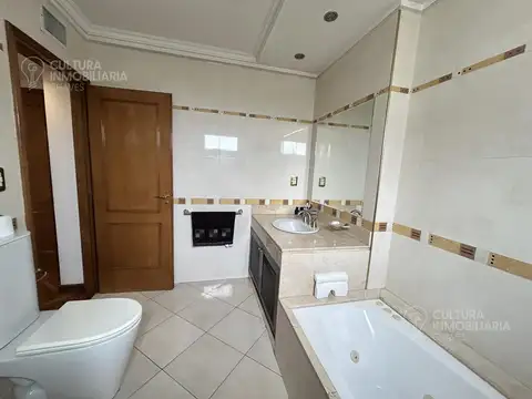 Departamento en Venta con 2 cocheras