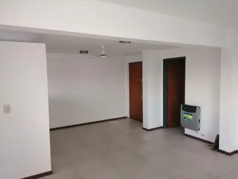 Departamento en Alquiler en Martín, $ 650.000