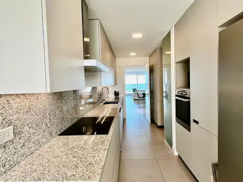 Departamento en Alquiler de 4 dormitorios