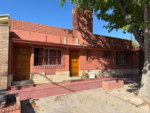 CASA EN VENTA APTO CREDITO EN GODOY CRUZ.