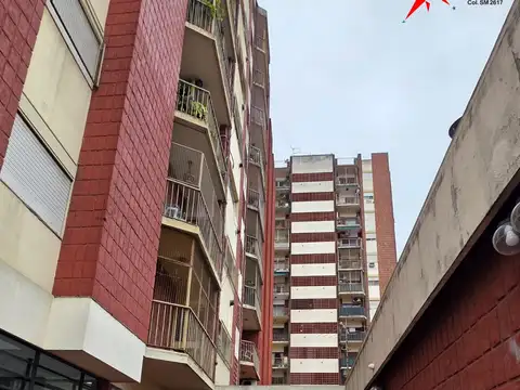 CASEROS CENTRO-EXCELENTE UBICACIÓN-  3 AMB INST. CON BALCÓN Y LAVADERO- FRENTE AL TÚNEL.