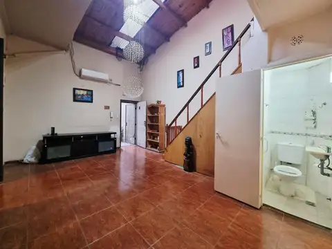 Depto Tipo Casa 4 ambientes con 1 baño
