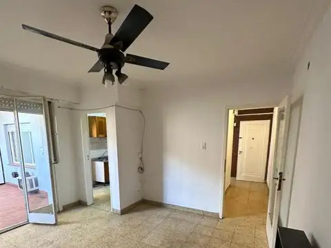 Depto Tipo Casa en Alquiler en Lomas Del Mirador, $ 720.000
