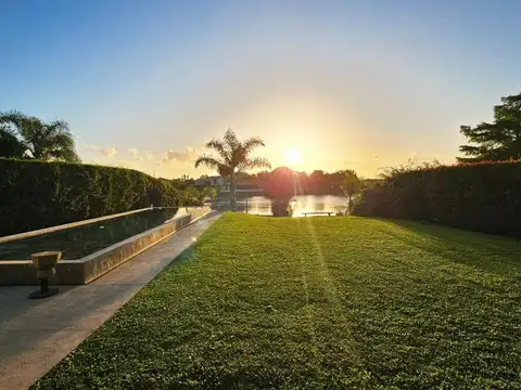 Casa  en Venta en Santa Catalina, Villanueva, Tigre