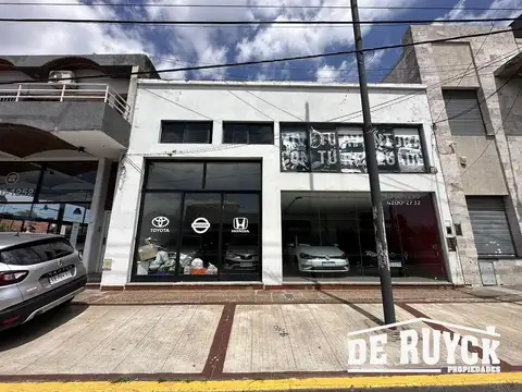 Fracción con salida a 2 calles sobre Avenida Calchaquí