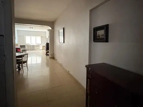 Carlos Pellegrini  al 1200