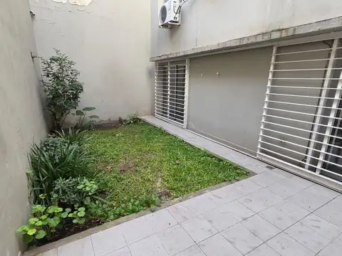 Departamento en Alquiler en Parque Chas, $ 1.100.000