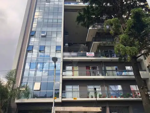 Excelente 2 Ambientes en Alquiler – Bernal Centro
