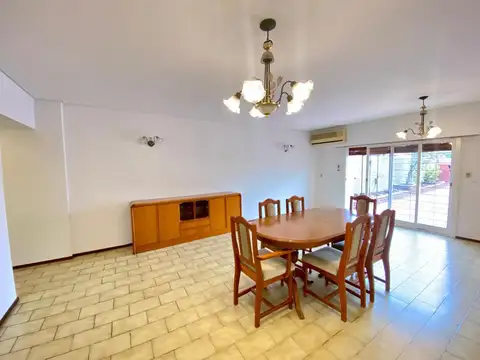 DEPARTAMENTO 3 DORMITORIOS - REMEDIOS DE ESCALADA, GRAN BS. AS. SUR