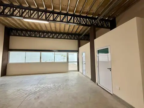 LOCAL COMECIAL/ INDUSTRIAL FINANCIADO