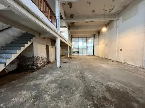 Galpon en Alquiler en Las Avenidas, USD 2.000