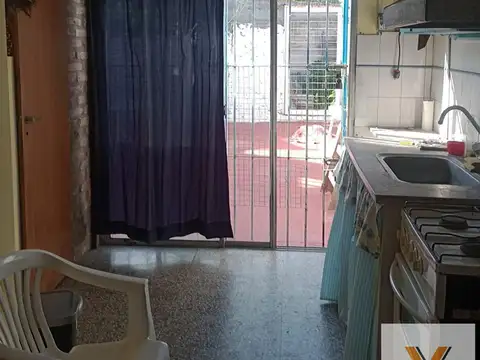 Joaquín Victor Gonzalez e/ Nuestras Malvinas y Benavidez