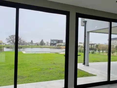 Casa en Alquiler A Estrenar