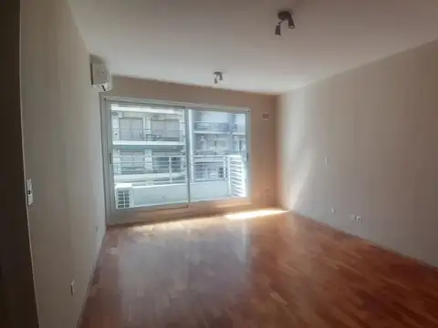 Av Dr Ricardo Balbín 2500 Coghlan 1amb U$85.000