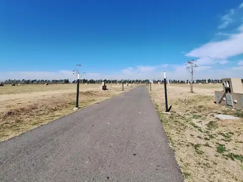 LOTE DE TERRENO EN VENTA, en "LOS PASOS ARROYOS", JOCKEY CLUB, barrio privado
