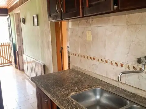 Casa 3 ambientes con 1 baño