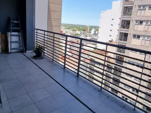 AL FRENTE  EXCELENTE VISTA Y UBICACION- 2 BAÑOS MAS COCHERA