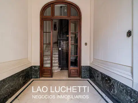 VENTA | Departamento de Arquitectura Francesa en Recoleta  I Semipiso de categoría | 3 ambientes + escritorio