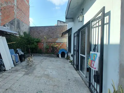 Depto Tipo Casa en Venta en Villa Adelina, USD 90.000