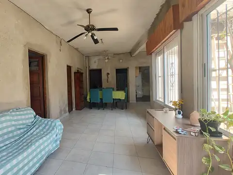 Depto Tipo Casa en Venta 60 años