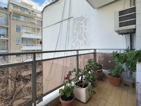 Departamento 3 ambientes con 2 baños