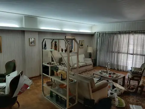 Departamento 7 ambientes con 3 baños