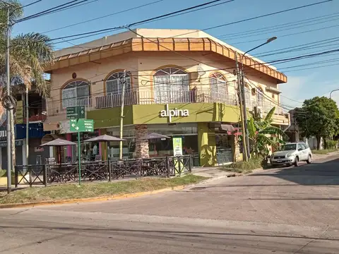Av de los Constituyentes al 1500