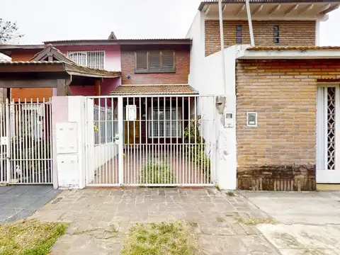 Casa en Venta de 3 Ambientes en Munro con Patio