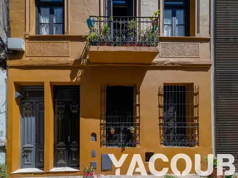 Depto Tipo Casa en Venta de 4 dormitorios