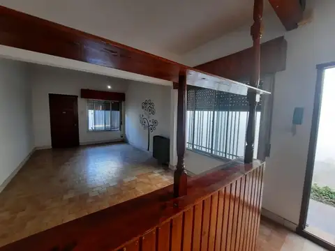Depto Tipo Casa en Venta con 1 cocheras