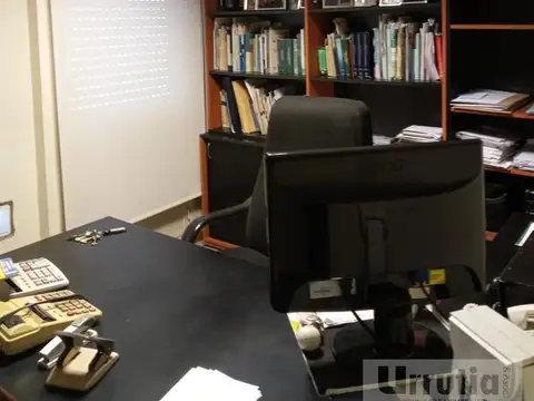 Oficina 3 ambientes con 1 baño