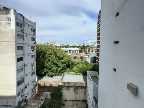 VENTA DEPTO 2 AMB BAÑO Y TOILETTE APTO PROFESIONAL