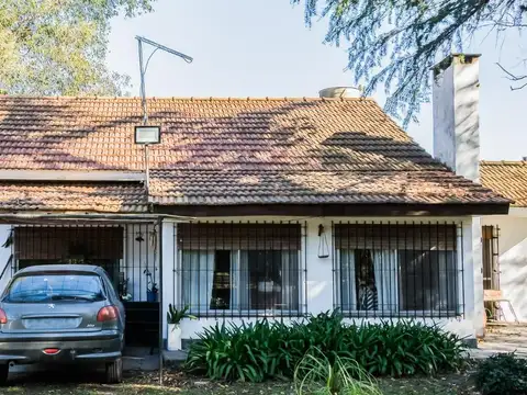 Venta Casa Quinta 4 ambientes con pileta en Petion Cañuelas