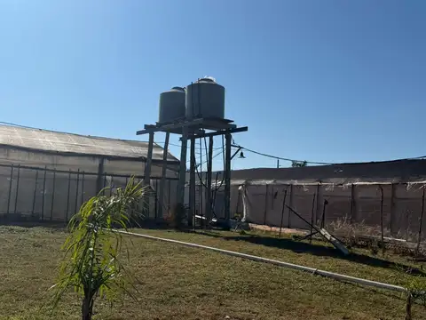 Casa en Venta con 4 cocheras