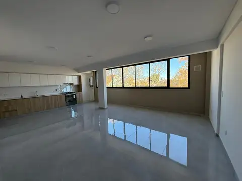 Departamento en Alquiler con 2 cocheras
