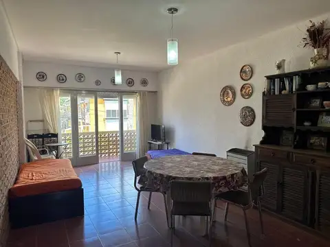Departamento en Alquiler Temporal en Villa Gesell, $ 1.000