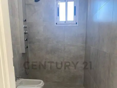 DUPLEX A ESTRENAR EN LA PLATA