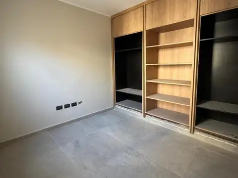 Oficina en Alquiler en Zona Centro, USD 3.000