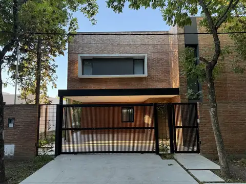 Fisherton: Venta casa 3 dormitorios a estrenar