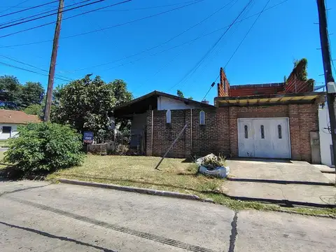 Venta casa 3 ambientes a refaccionar. Oportunidad!