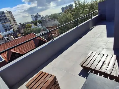 Venta con RENTA Depto 3 Amb Patio Terraza Propia Villa Devoto Semipiso Balcón